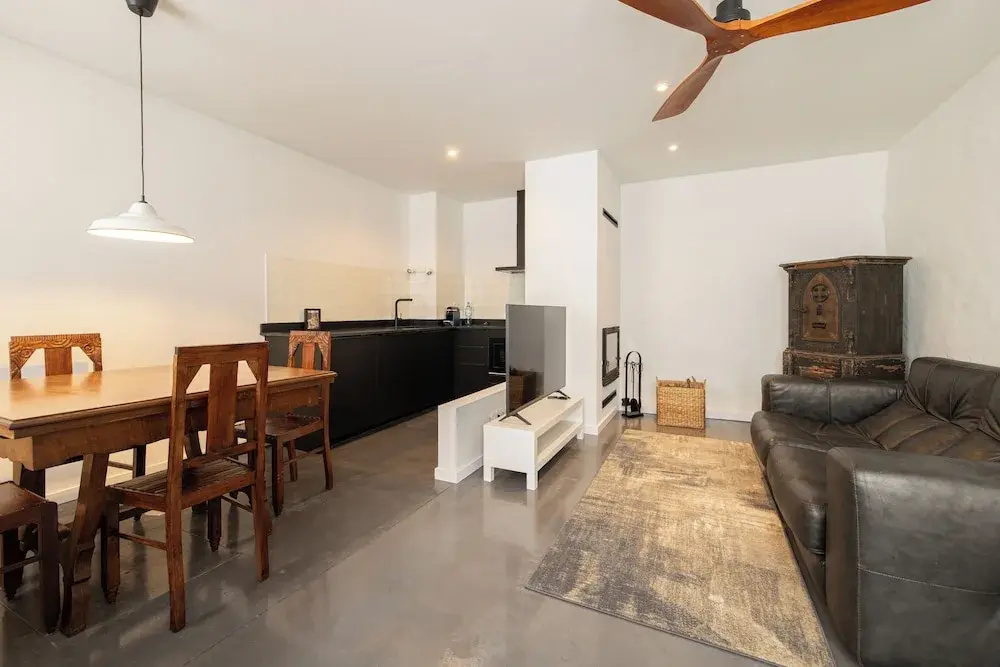 Standard Cottage