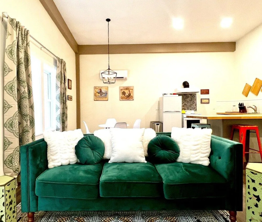 Creekside Suites