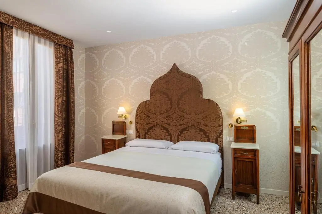 Superior Double room (full double bed)