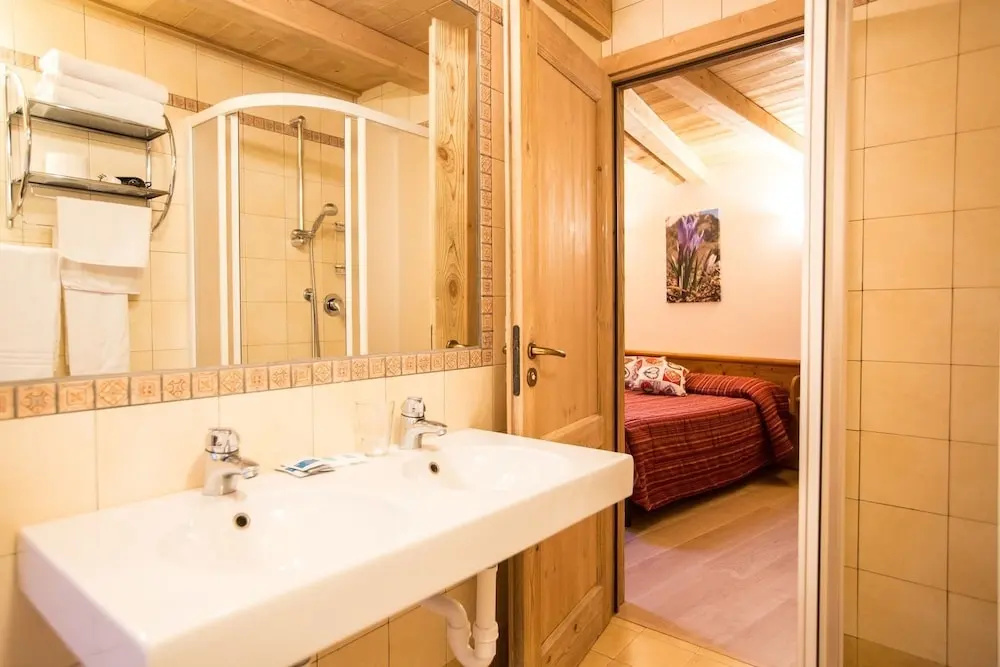 2 Bedrooms Deluxe Suite