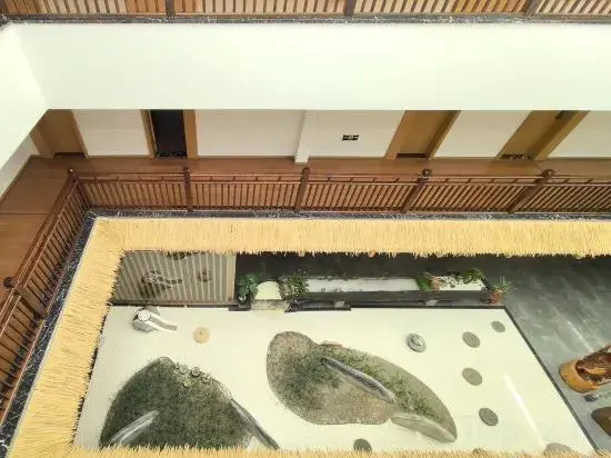 Shanghai Jingxin Guiwo Hotel (Luodian Ancient Town Baoshan Temple Branch)