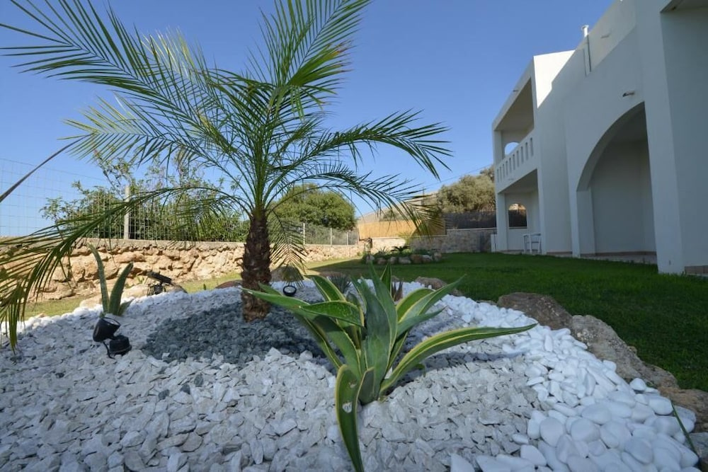 Golden View Studios 2 * Golden View Studios 2 *