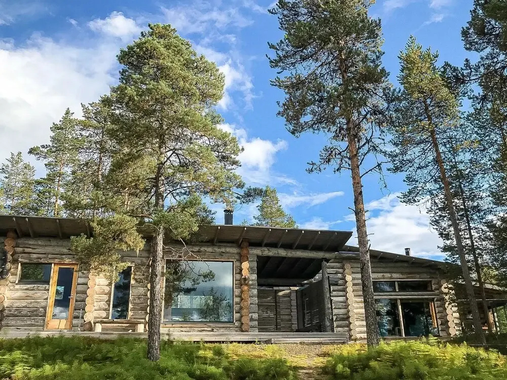 Jussis Chalet b Juuma