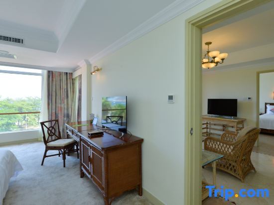 Golden Palm Resort