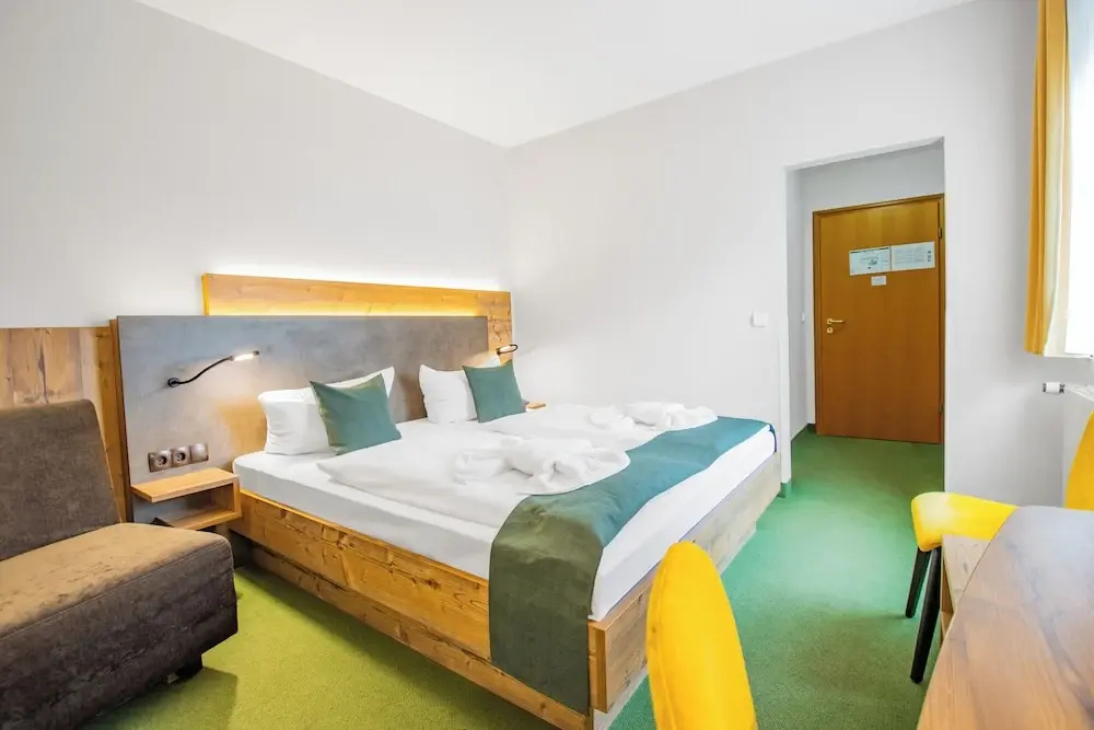 Economy room
