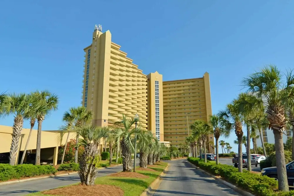 Dolphin 1901 - 2 Br Home