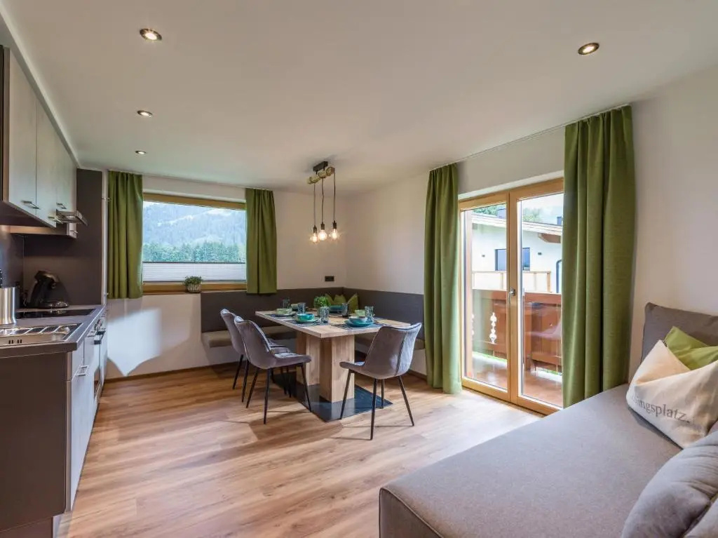 2 Bedrooms Apartment