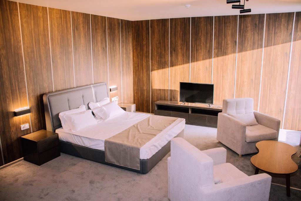 Двухместный номер Deluxe с балконом двуспальная кровать в Отель Nobilis Hall