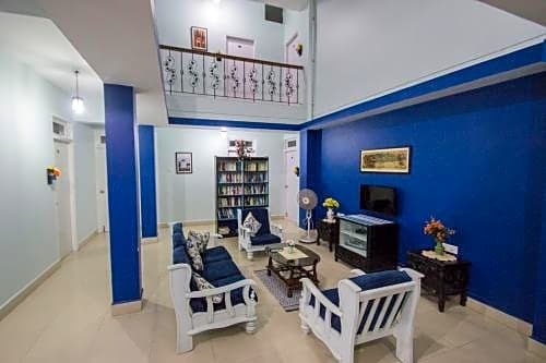 Veeniola Holiday Home