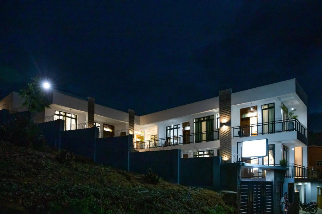 Ikaze Apartments