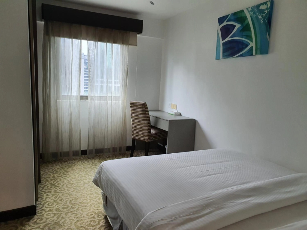 Crown Regency Serviced Suites — фото