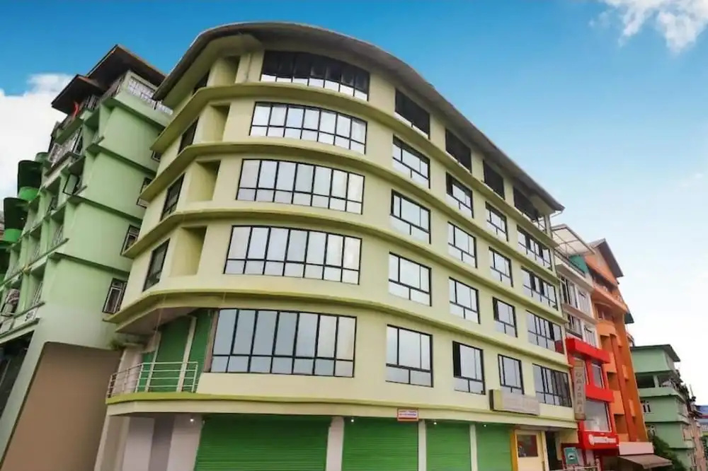 Gajraj Hotel