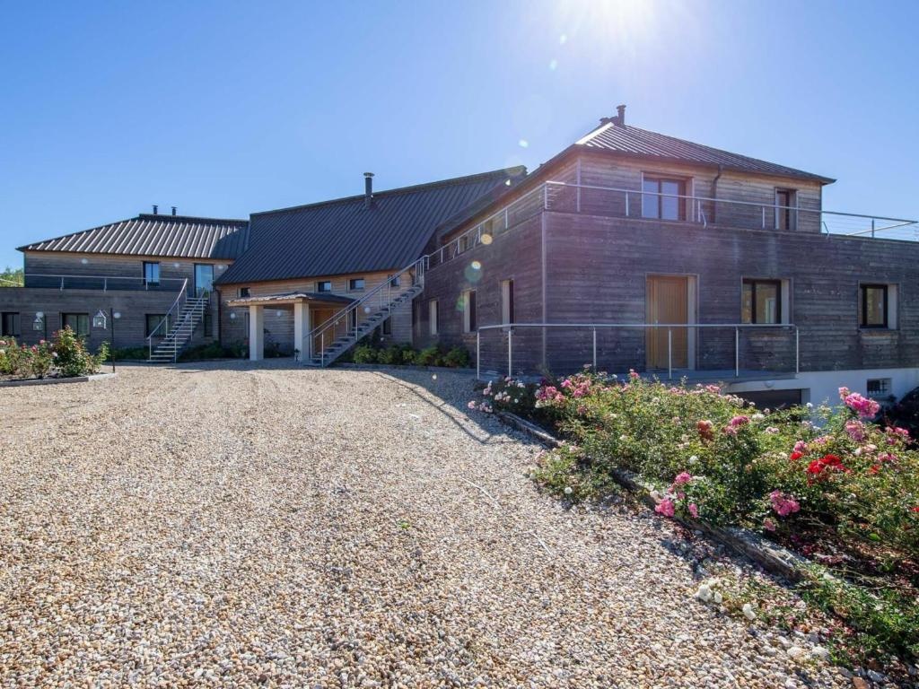 Gîte Jouy-le-Potier, 3 pièces, 4 personnes - FR-1-590-142