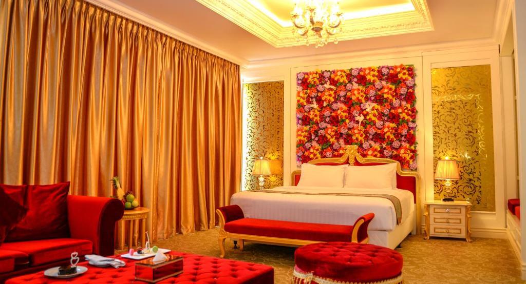 The Grand Kandyan