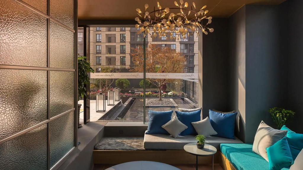 Balcony & Terrace