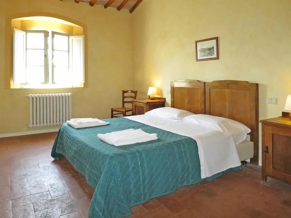 2 Bedrooms Cottage