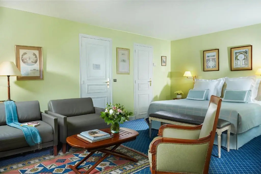 Relais Du Louvre 42