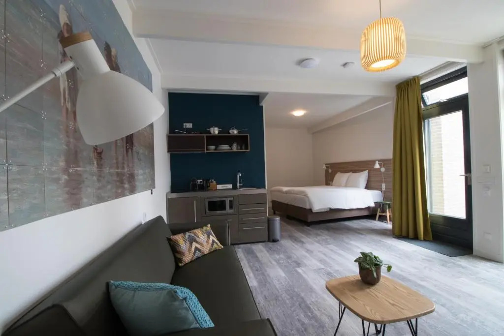 1 Bedroom Apartment