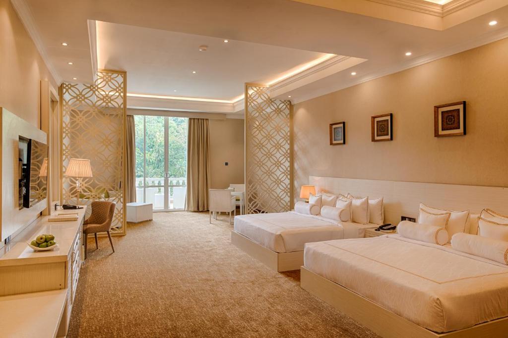 The Golden Crown Hotel