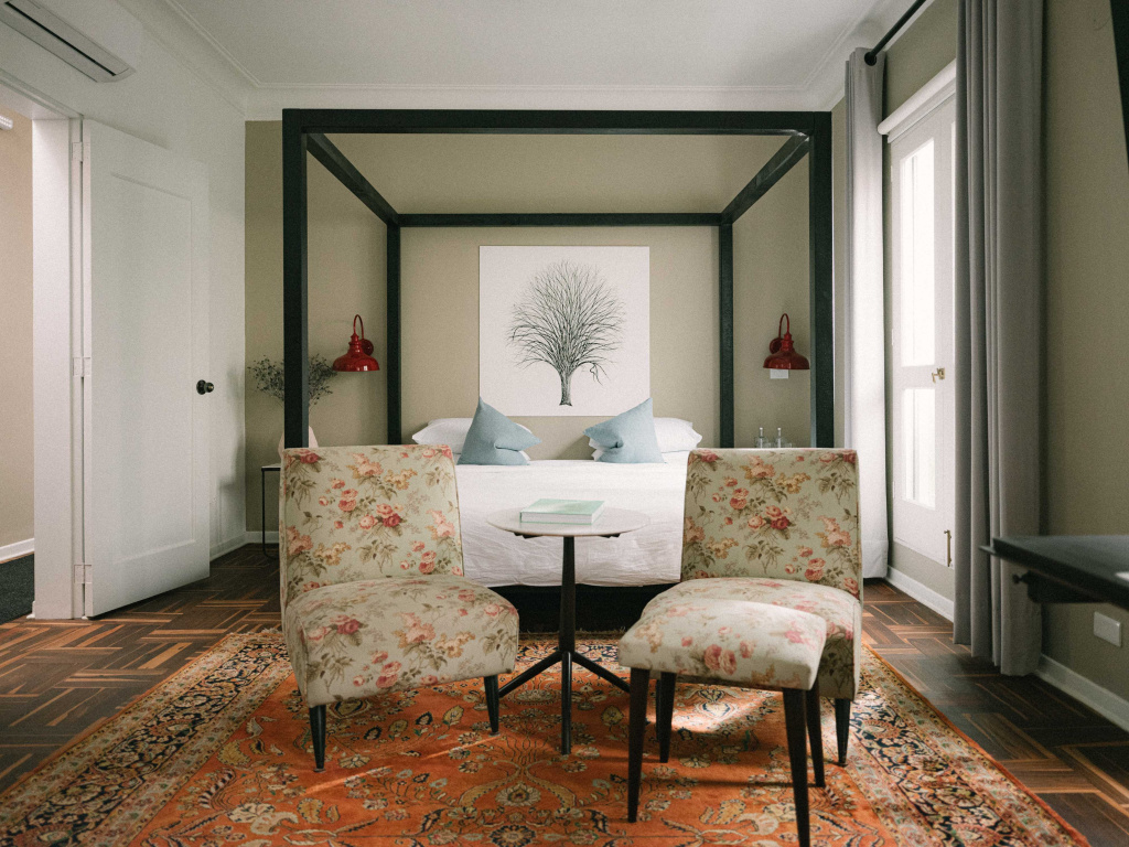 Grand room