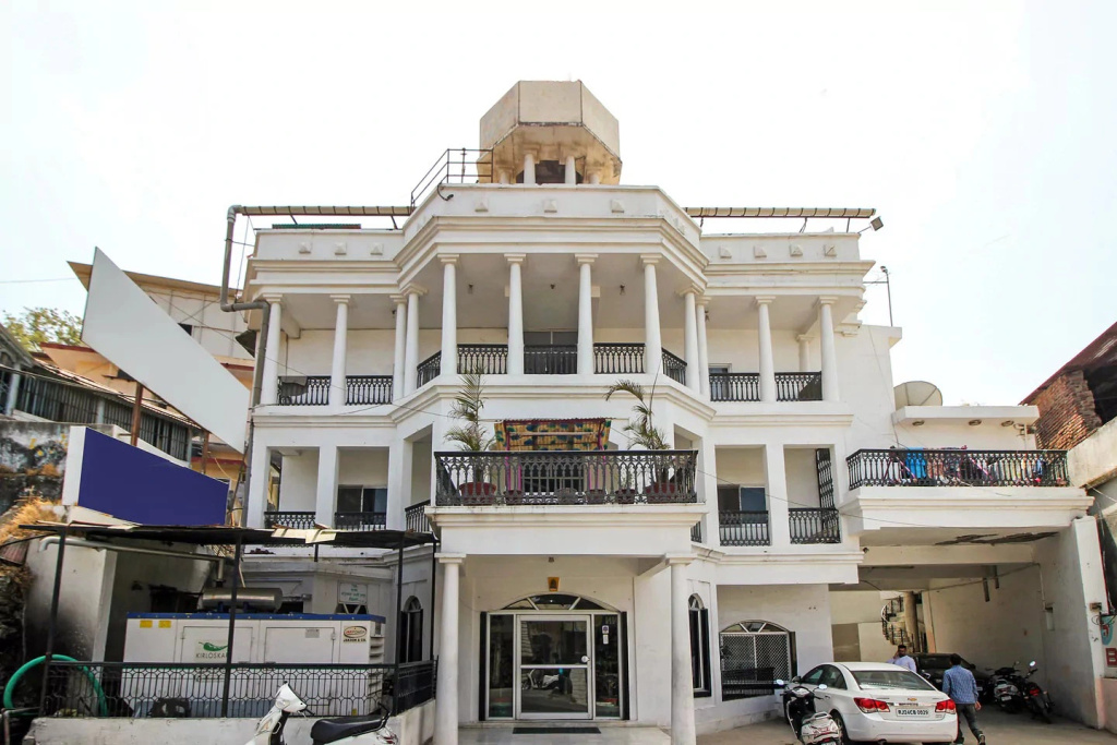 Hotel Banjara Mount Abu
