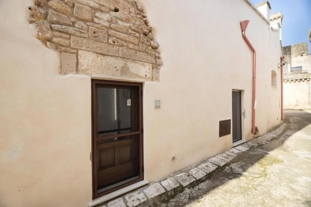 3 Bedrooms Apartment