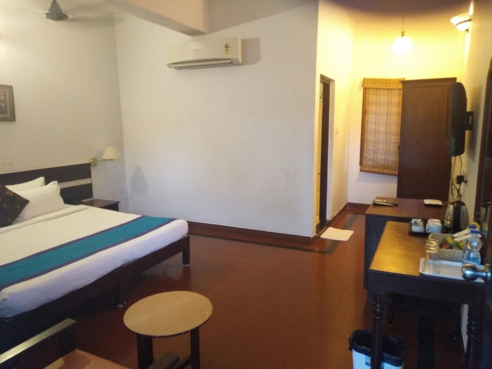 1 Bedroom Superior Double room (full double bed)