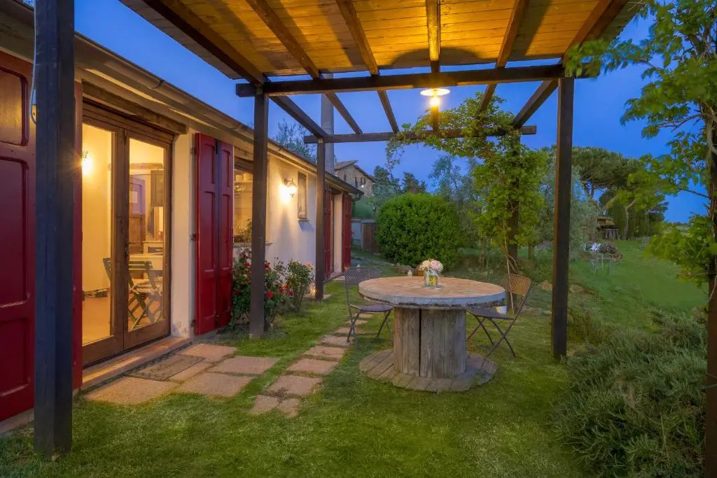 1 Bedroom Apartment with garden view
