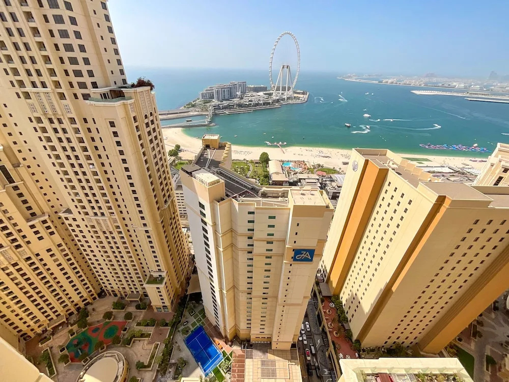 Beach & Waterfront