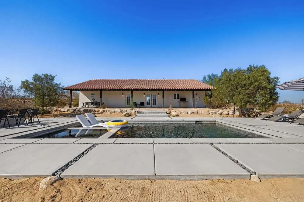 Sunflower Ranch 1mi From JT New Pool + Game Room