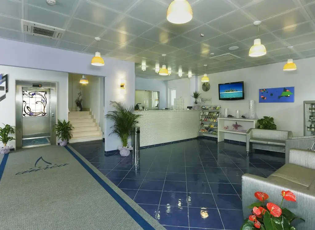 Hotel photo 11