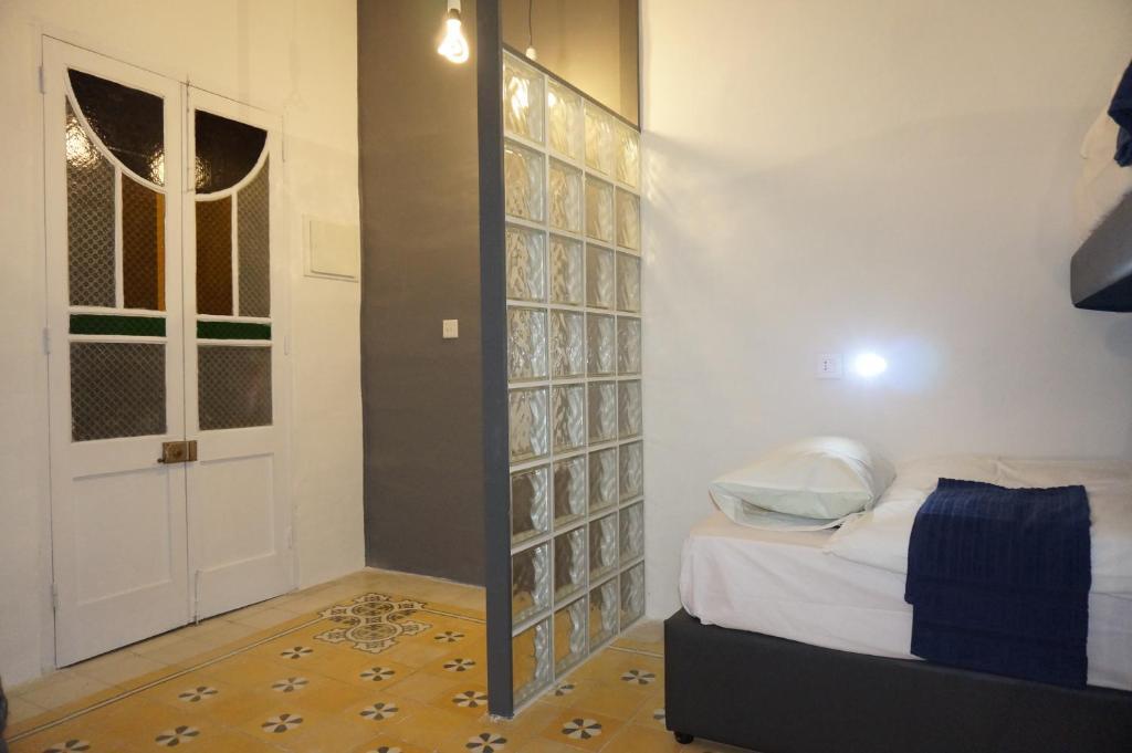 Hostel 94 by null