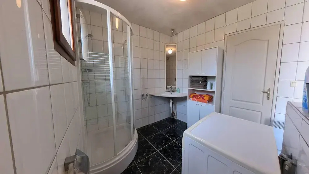 Afficher la photo 8 — Beautiful Villa With a Private, Fenced-in Swimming Pool