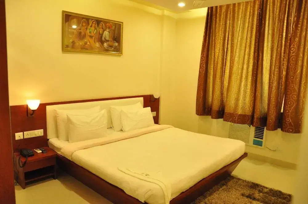 Shiv Hotel