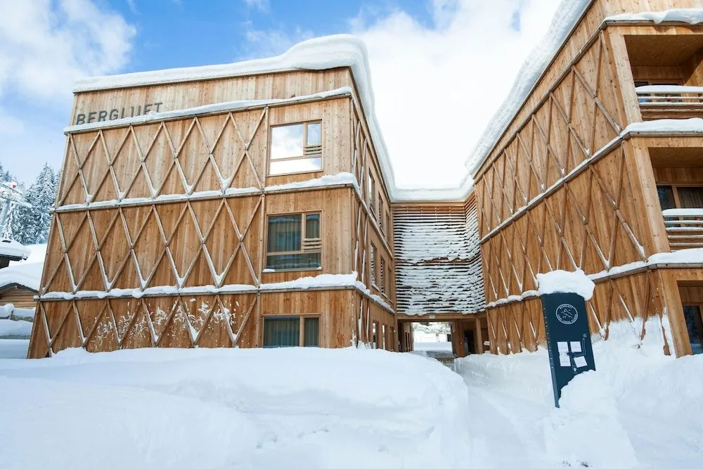 Tirol Lodge