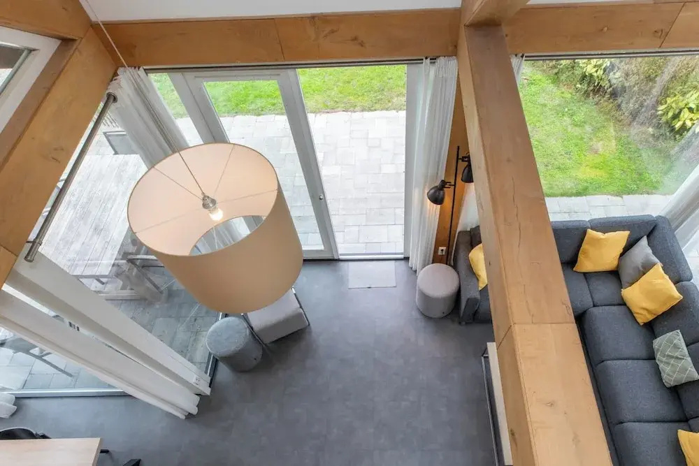 Modern Comfort, Close to the Beach