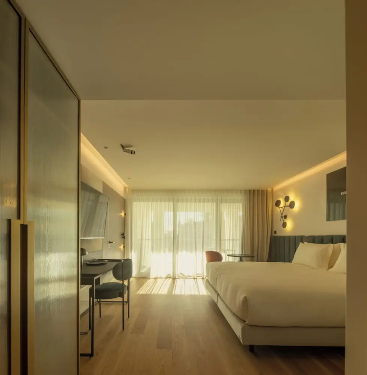 Standard room with balcony