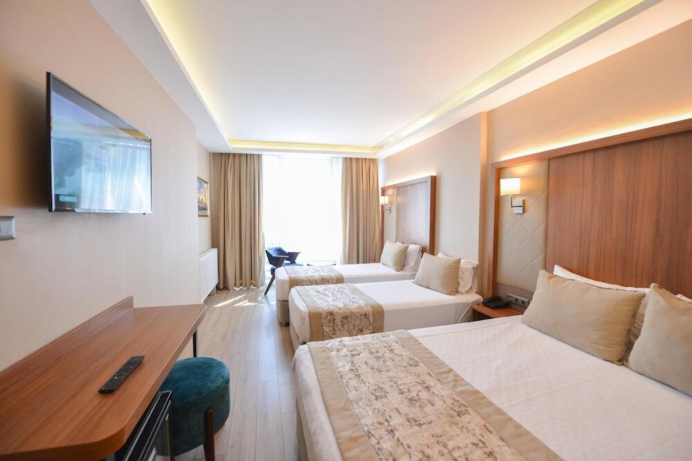 Istport Hotel (By Ostrovok