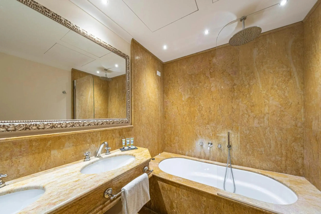 Hotel photo 40