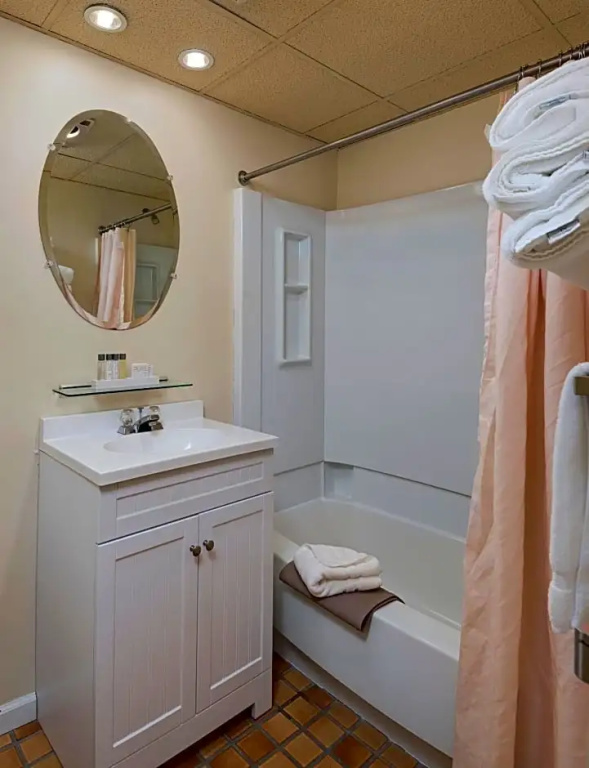 1 Bedroom Suite