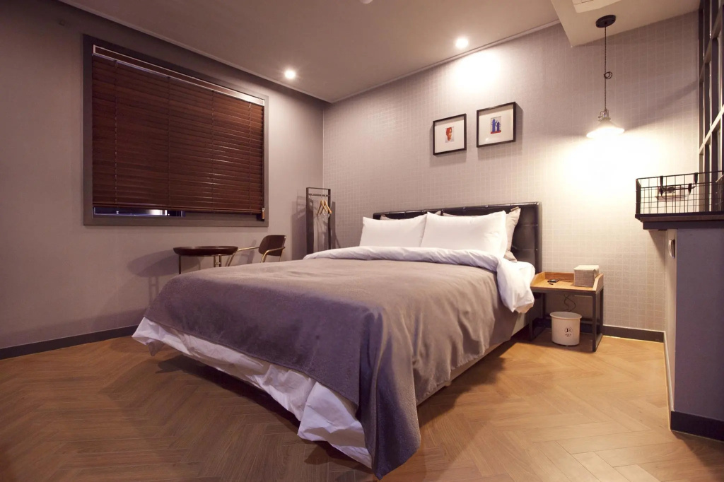 Standard Double room (full double bed)