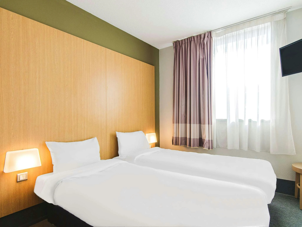 Voir la photo 3 — B&B HOTEL Toulouse Basso Cambo