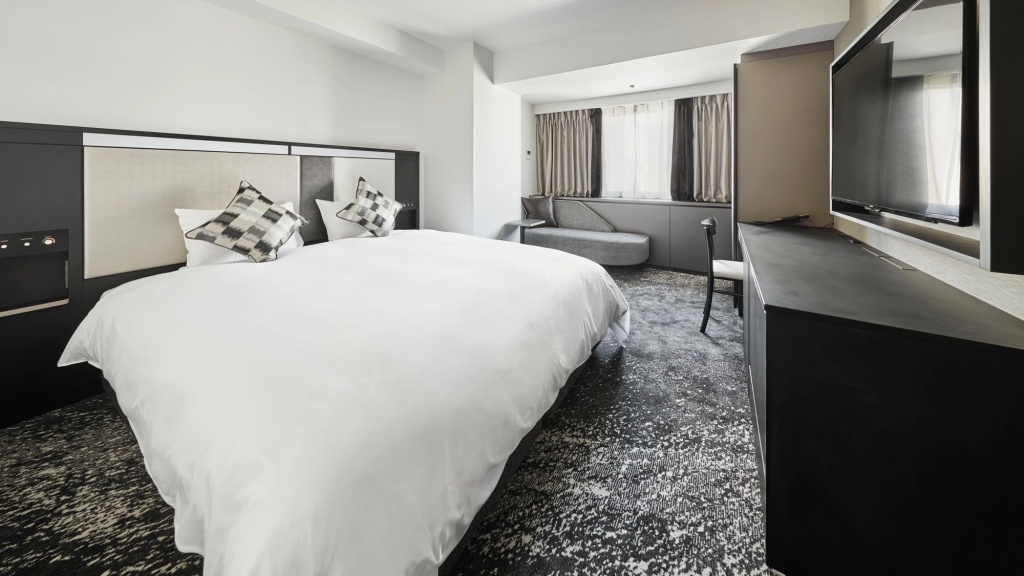 Standard Floor Deluxe Double room (full double bed)