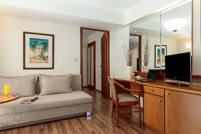 Best Western Plus Hotel Plaza - Chambres