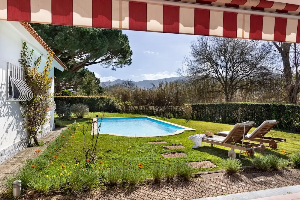 A​LTIDO Idyllic House w/Pool & Garden in Colares