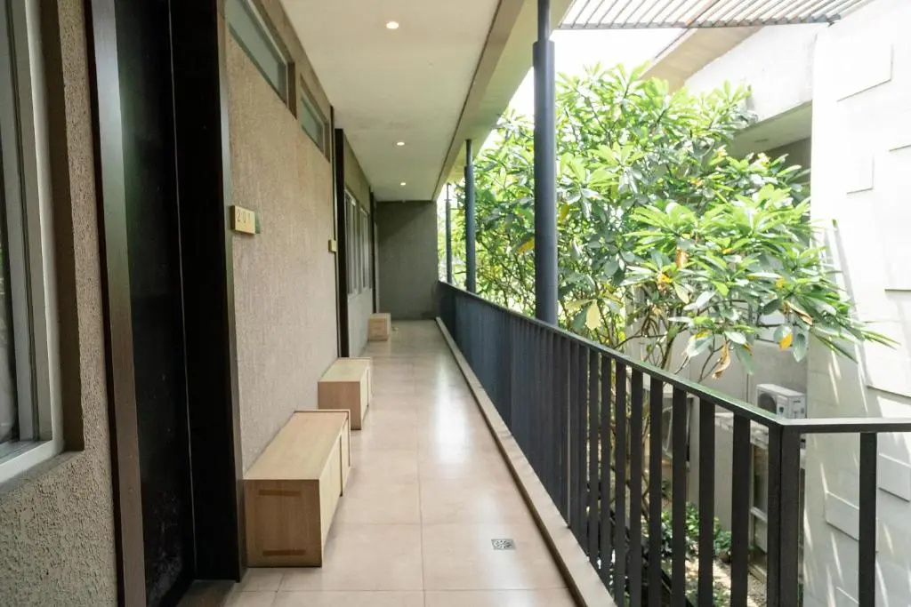 Balcony & Terrace