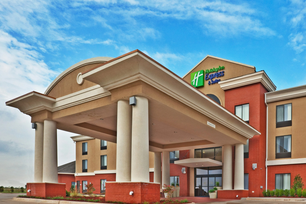 Holiday Inn Express & Suites Perry by IHG