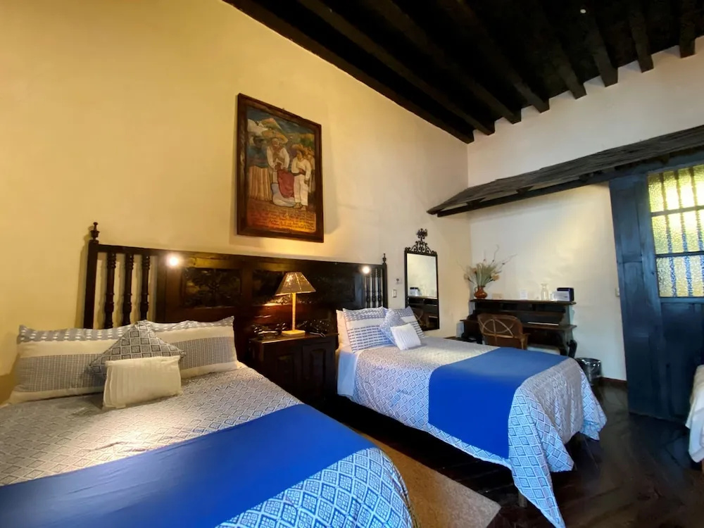 Hotel Mansion Iturbe - Chambres