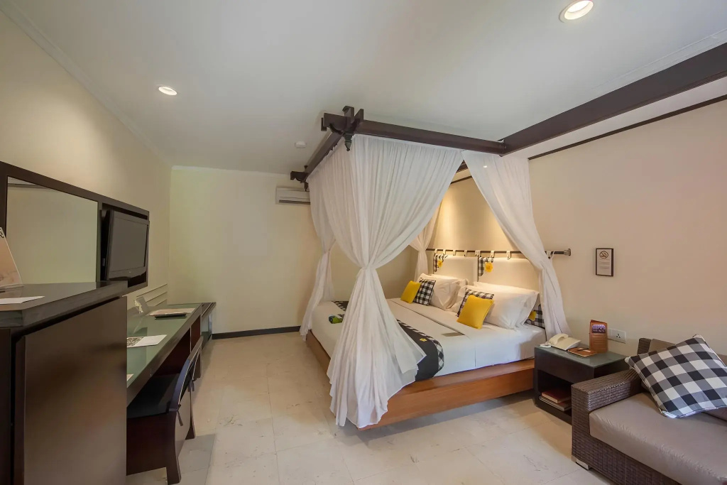 Legian Beach Villas — фото