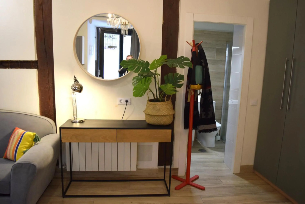 Opera Suites Fidelio , cozy studio in the very center of Madrid